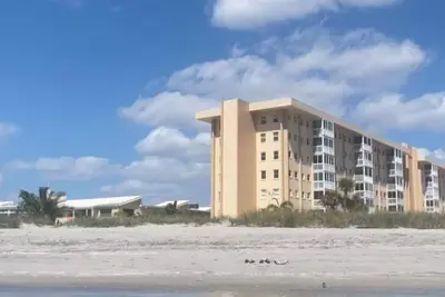 Beachfront Condo 2 Bedroom 2 Bathroom