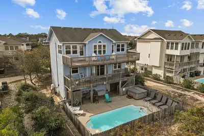 Image de 1745 - Beach Time, 6 Bedroom Corolla home with private pool