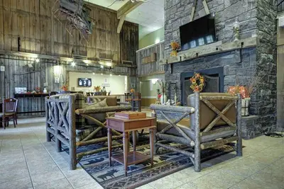 Image de 2 Bedroom Condo, Sleeps 8, Kitchen, Jiminy Peak Ski Mountain, Bentley Brook! !