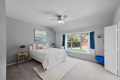 Charming 3Bdrm + office Retreat near Frisco w\/ High Speed Internet