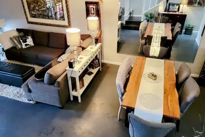 Biltmore Golfcourse & Mountain Views