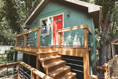 Comfy guest house within walking distance from Lake Texoma.