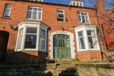 Image de Falconhurst - locally owned in fantastic Robin Hoods Bay!