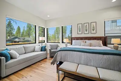 Image de Forestbrook Stay with Cozy Terrace & Fireplace