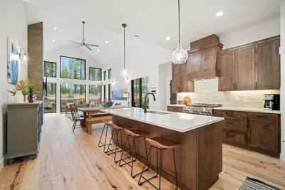 Image de Luxury Forest Stay with Hot Tub, Bunks & Ev Charger