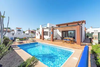 Image de Perla Mar - Trois Chambres Villa, Couchages 6