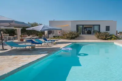 Image de Stefano's Villa - Peaceful Private Villa with pool, Bbq & Gazebo