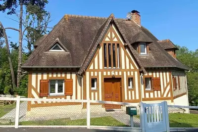Image de Charming Normandy Vacation Home for 10 Guests in VIllers-sur-Mer
