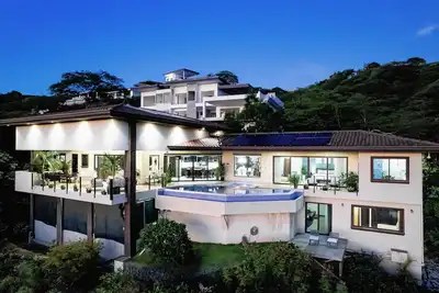 Image de Casa Timlin - Solar Hot Tub, Concierge, Daily Housekeeping