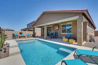 Image de Lovely Tucson Home w/ Private Pool & Fire Pit!