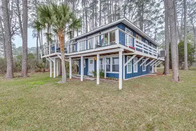 Image de Carrabelle Retreat w/ Boat Dock + Views of Gulf!