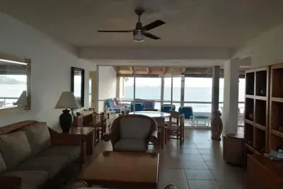 Image de Beach Front 3 Bedroom Condo, Great Location & best beach.