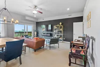 A Gorgeous River View Modern Suit. <br>