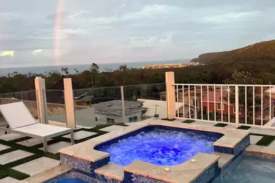 Image de 8 Bedrooms Luxury Villa with Rooftop Pool and Panaromic Views