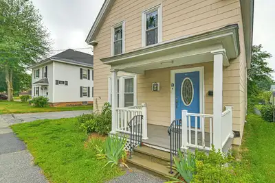 Image de Home w/ Private Hot Tub < 1 Mi to Auburn Riverwalk