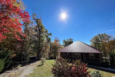 Image de Unique 3-Bed Cabin with fireplace and waterfall