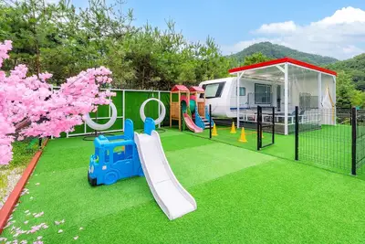 Image de Pocheon Hanadulset pet Caravan