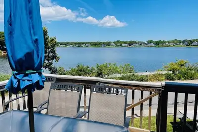 Image de Falmouth Heights On Little Pond - Classic Cape Cottage walk to beach and ferry