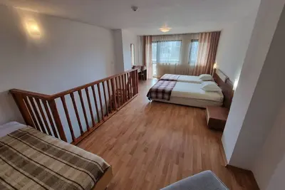 Image de Appartement confortable de 1 chambre sur deux étages - Wi-Fi 200 Mbps !