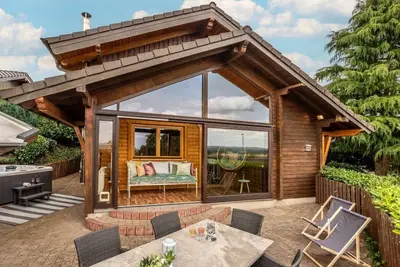 Image de Panoramic Chalet w/ Hot Tub, Bbq, view, terrace