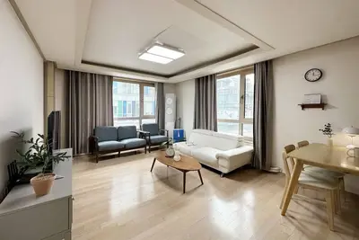 Image de 강남 대치동 3베드룸 2욕실 고급 풀옵션 아파트