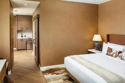 Image de Best Value, Quality Stay! Near The Shops at Northfield Stapleton, Pets Allowed