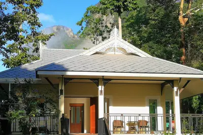 Image de Hillside Home
