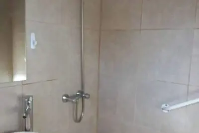 Acogedora Cabaña Tipo Ph, con Chimenea Interior