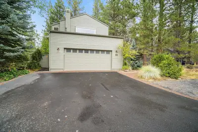 Image de Cozy Riverfront Retreat with Access to The Cove
