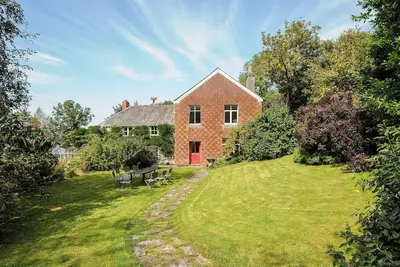 Image de Carneadon Farmhouse, pet friendly, with open fire in Launceston