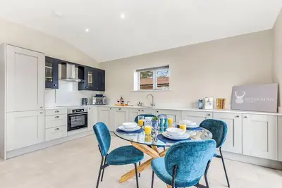 Image de Silver Stag Properties, 2 Br Limestone Lodge