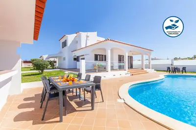 Image de Villa with pool & Bbq 5 min from Galé Beach