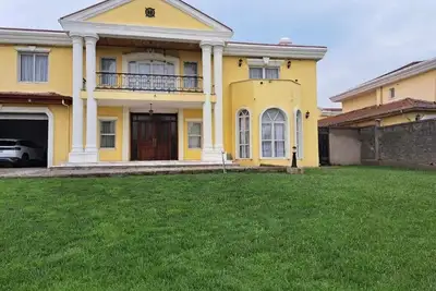 Image de Very secure quite gust house