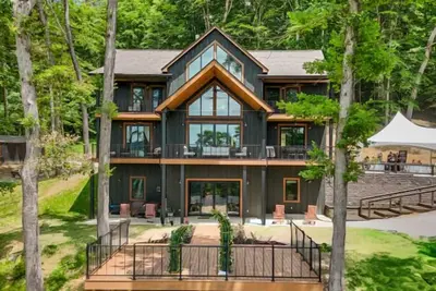 Image de Lakeview Lodge in Hocking Hills  and Golf Simulator