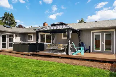 Image de Hot Tub Home