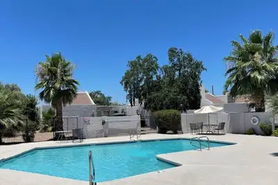 Image de Perfectly located Papago Getaway!