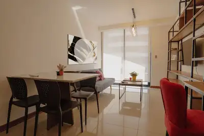 Image de Beautiful Loft in a brand new Condo, 10 minutes from business center.