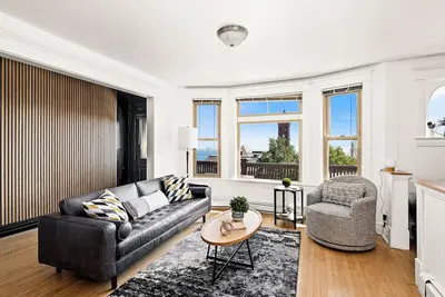 Image de Fika Condo: Your Downtown Duluth Retreat