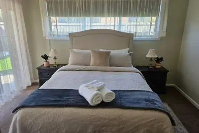 Image de Tranquil home in Point Cook.