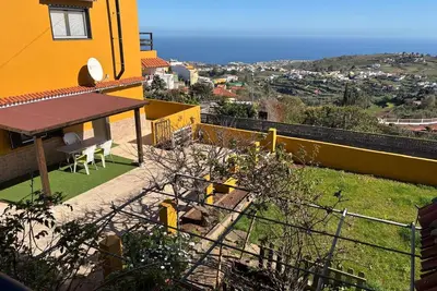 Image de Location de vacances 'Appartement Brownie' avec vue sur la mer, terrasse privée et Wi-Fi