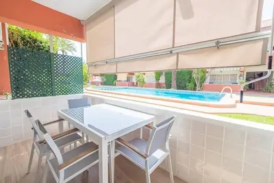 Image de Confortable Apartamento en Denia, Piscina Comunitaria, Para 5 Personas