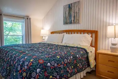 Okemo Ski Condo: 3br +Loft Sleeps 10 w/ Fireplace