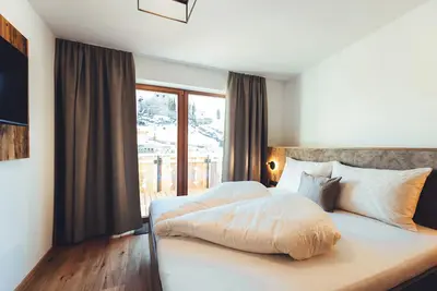 Image de Burgstadl Aparthotel & Restaurant - Ferienwohnung mit Burgblick