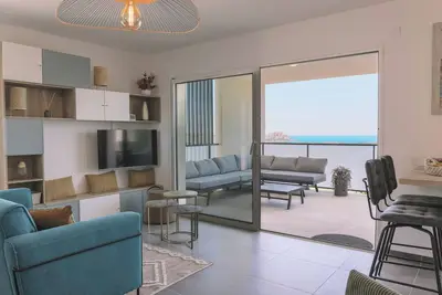 Image de New 4 bedroom house, superb view of Calvi bay