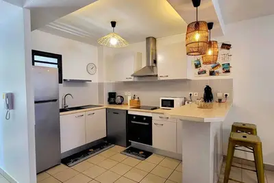 Image de Beau T2 Saint-Pierre Centre - calme et sécurisé- plage et commerces à pied