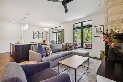 Image de River West 814: Beautiful Silverthorne Condo - New Listing - Hot Tub Access