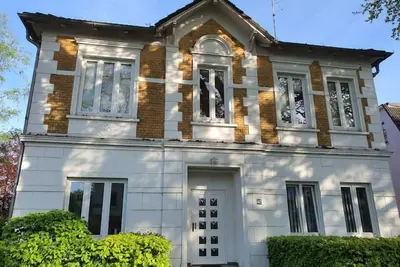 Image de Living in the Mayor‘s Mansion