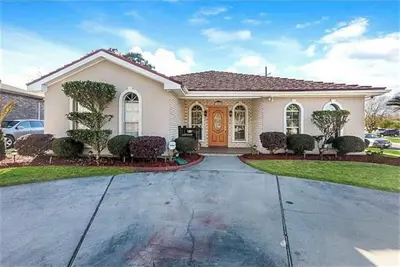 Image de 🌹Southern's Beauty 🌹very close to the airport