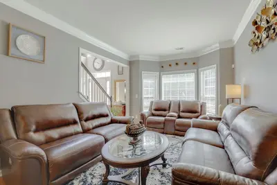 Image de 4 Mi to Chattahoochee River: Family Home w/ Yard!