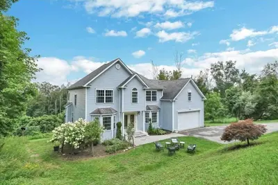 Image de Spacious 6br Villa - Serene Scenic Mountain Escape\n\n